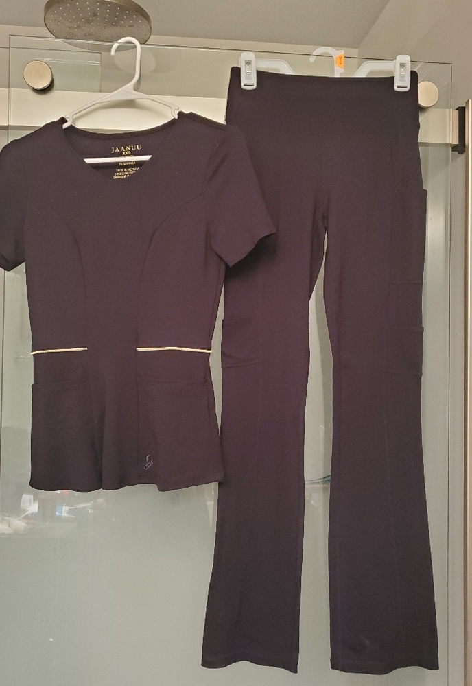 Jaannu scrubs Ponte set NWOT